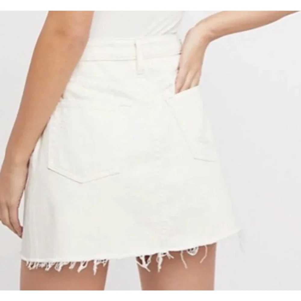 FREE PEOPLE WE THE FREE DISTRESSED FRAYED HEM DENIM A-LINE SKIRT OB826315 SZ 27